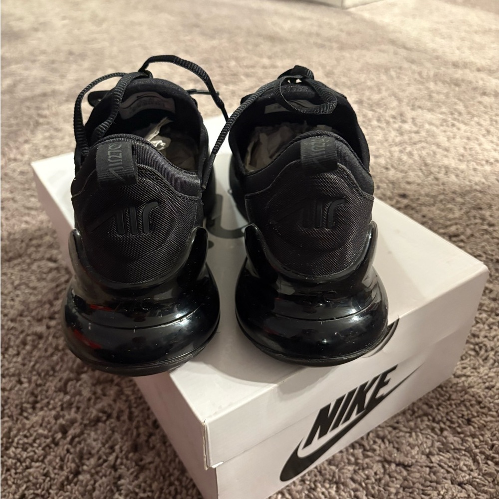 Nike Air Max 270 Black Sneakers - Picture 3 of 4